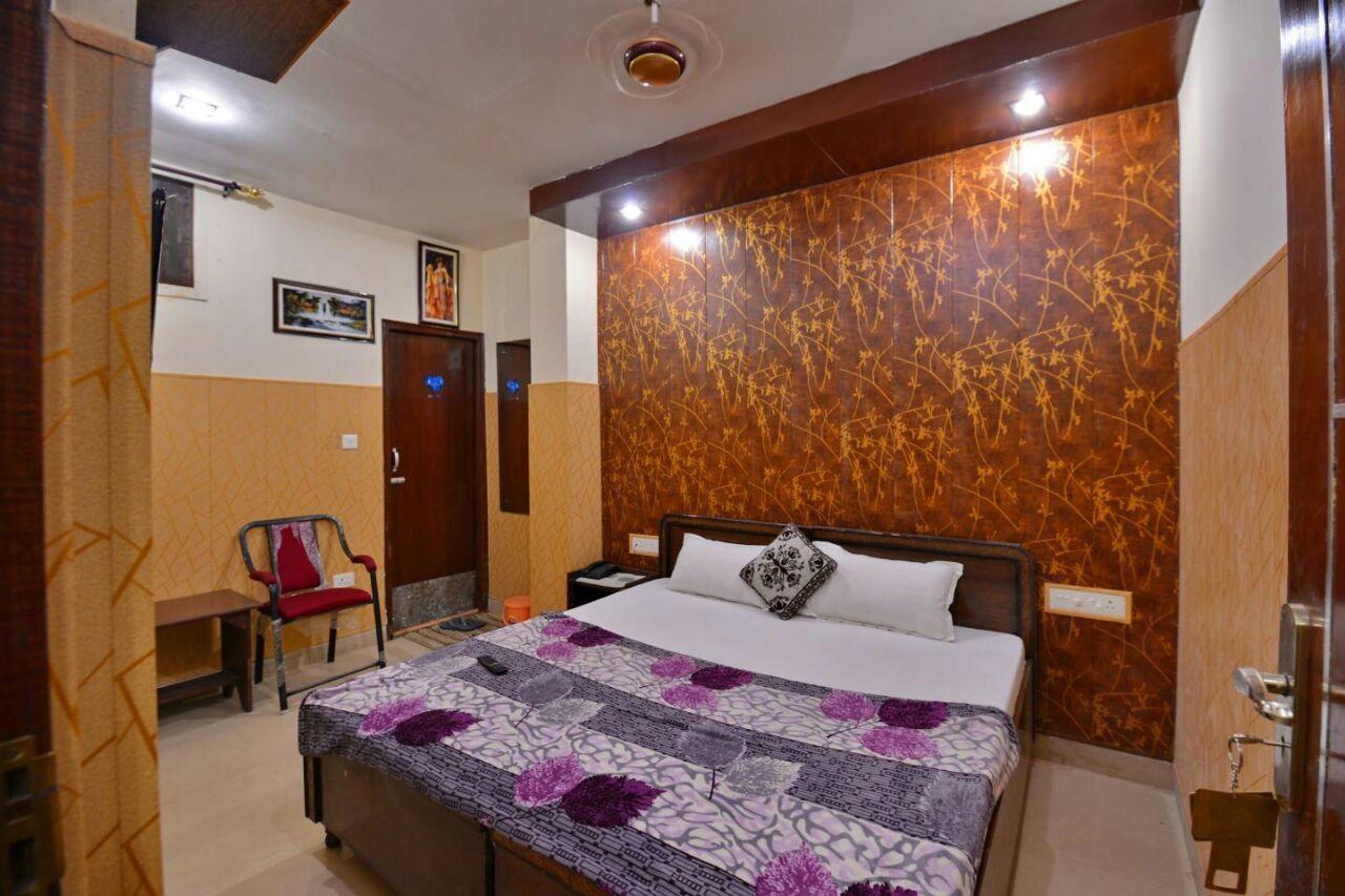 Hotel Dharam Villa Kalka Bagian luar foto