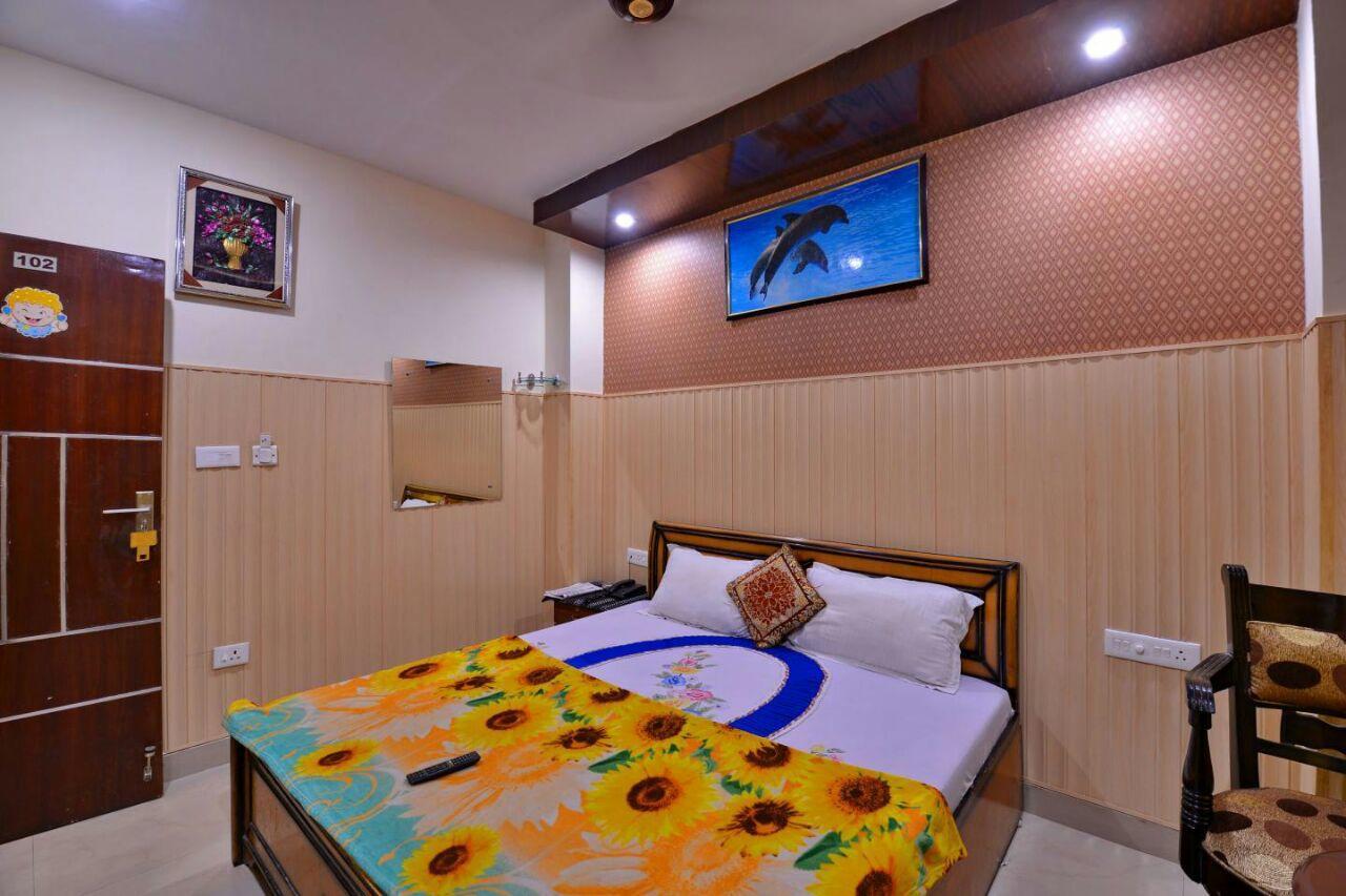 Hotel Dharam Villa Kalka Bagian luar foto