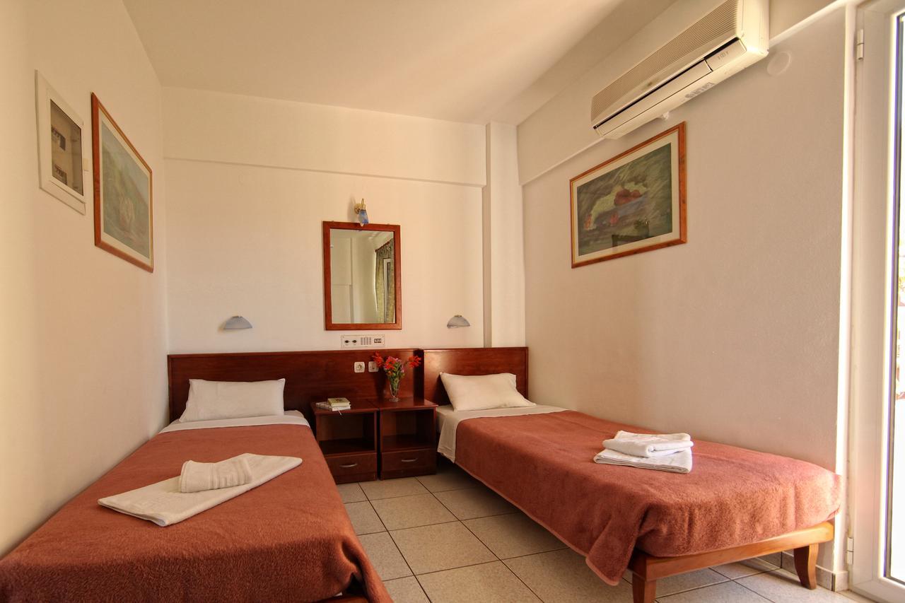 Hotel Dharam Villa Kalka Bagian luar foto